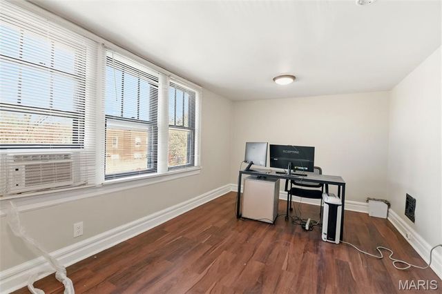 3430 Juniata Street, St Louis, MO 63118