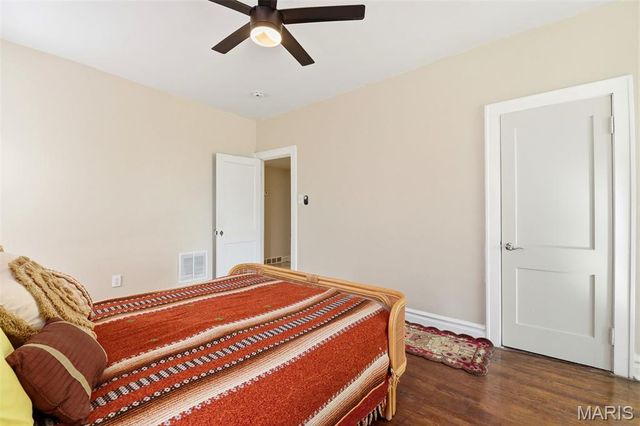 3430 Juniata Street, St Louis, MO 63118