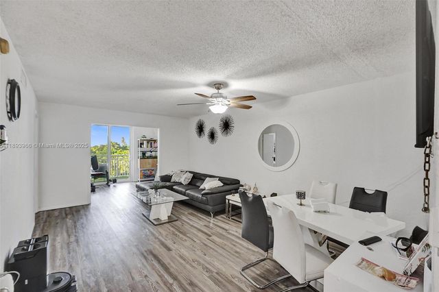 1251 NE 108th St 610, Miami, FL 33161