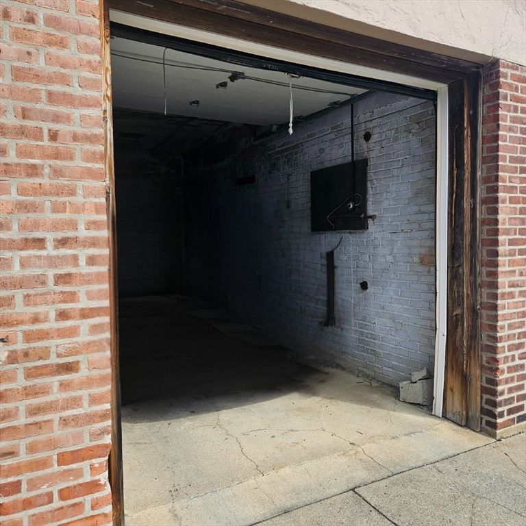 400-R K 15, Boston, MA 02127