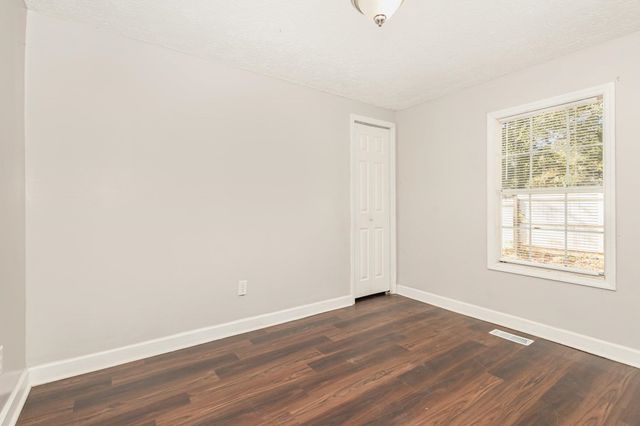 21 Virgina Drive, Woodruff, SC 29388