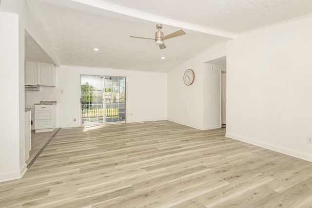21 Virgina Drive, Woodruff, SC 29388