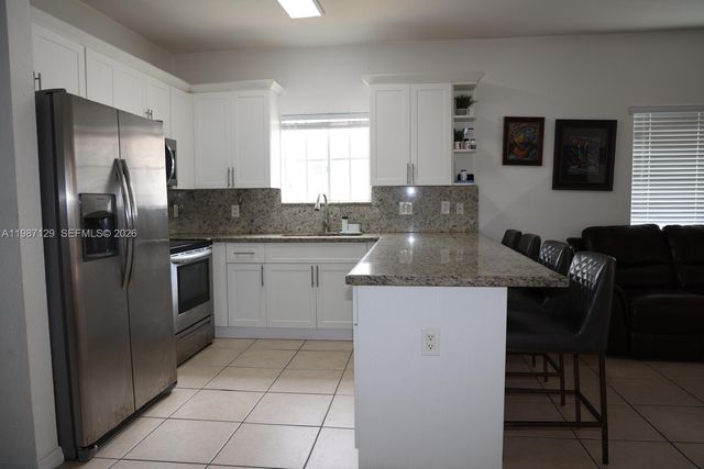 7812 NW 198th St, Hialeah, FL 33015