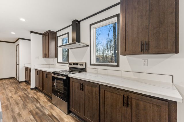 2640 Tower Rd, Nunnelly, TN 37137