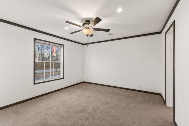 2640 Tower Rd, Nunnelly, TN 37137