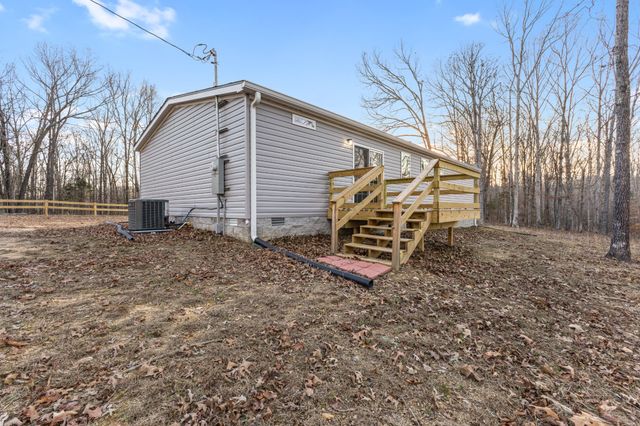 2640 Tower Rd, Nunnelly, TN 37137