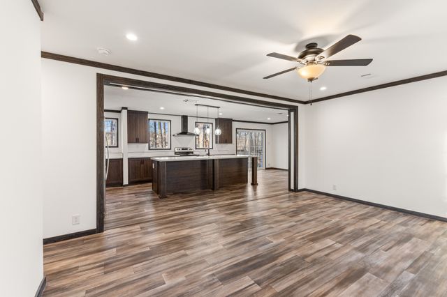 2640 Tower Rd, Nunnelly, TN 37137