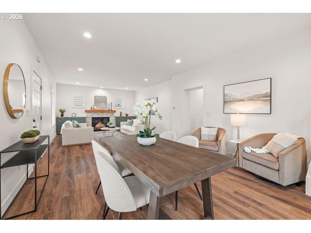 718 W 19TH St, Vancouver, WA 98660