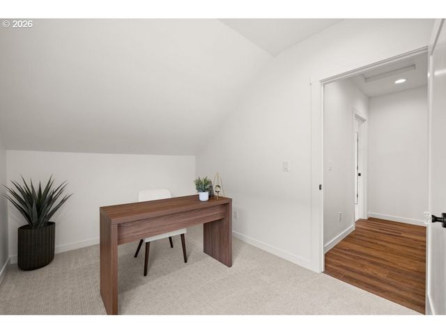 718 W 19TH St, Vancouver, WA 98660