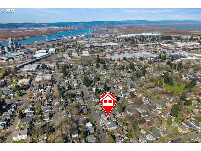 718 W 19TH St, Vancouver, WA 98660