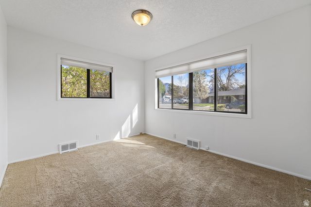 1889 E 4675 S, Holladay, UT 84117