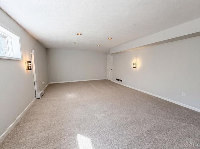 1038 8 Mile Road, Anderson Twp, OH 45255