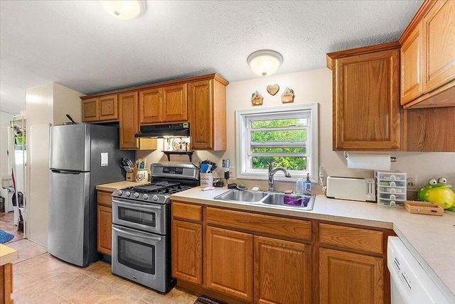 9423 E Baker Road, Hesperia, MI 49421