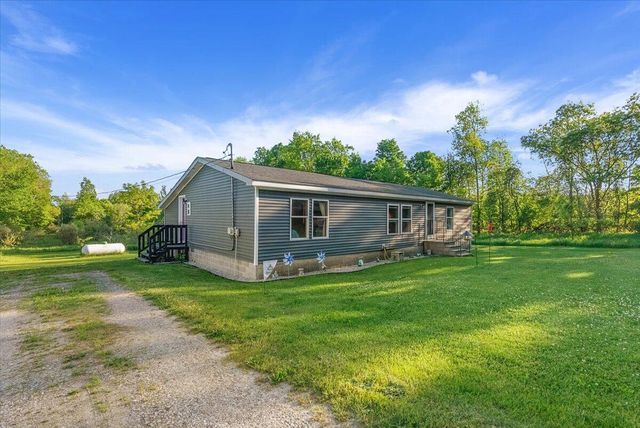 9423 E Baker Road, Hesperia, MI 49421