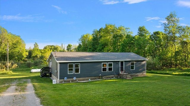 9423 E Baker Road, Hesperia, MI 49421