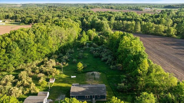 9423 E Baker Road, Hesperia, MI 49421