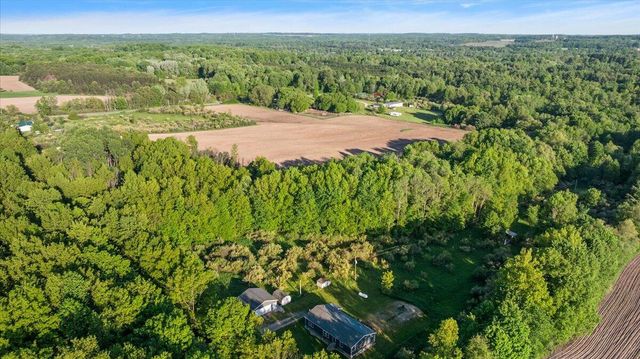 9423 E Baker Road, Hesperia, MI 49421