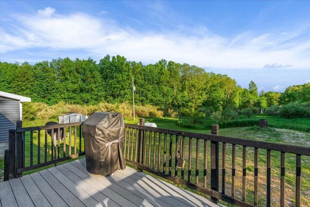 9423 E Baker Road, Hesperia, MI 49421
