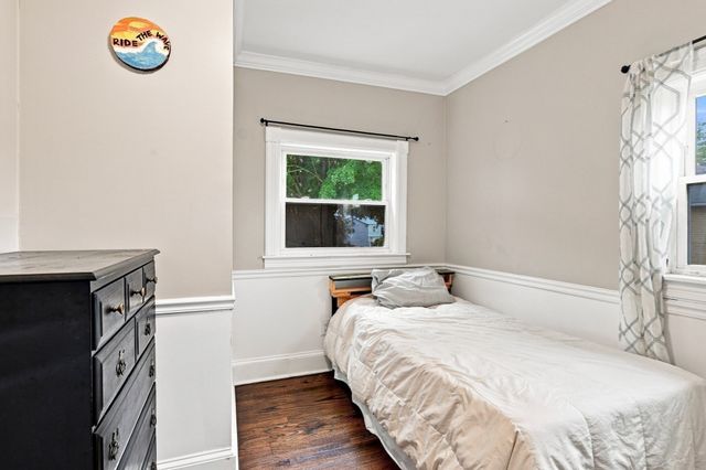 70 Pine St, Chicopee, MA 01020