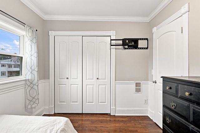 70 Pine St, Chicopee, MA 01020