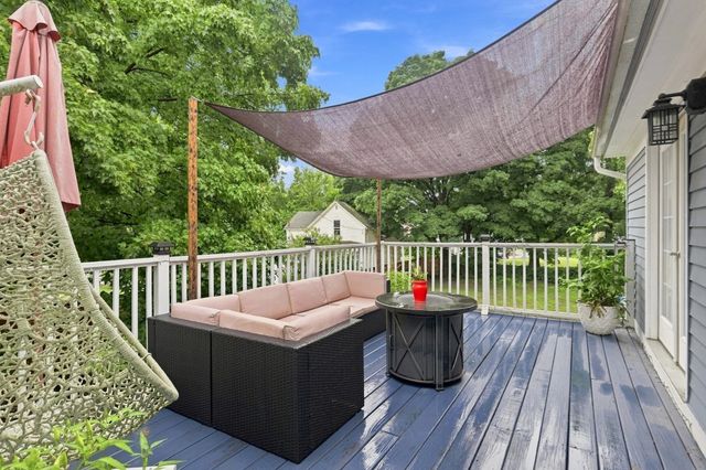 70 Pine St, Chicopee, MA 01020