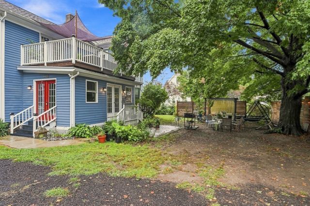 70 Pine St, Chicopee, MA 01020