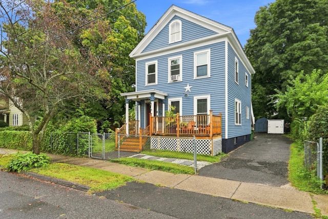 70 Pine St, Chicopee, MA 01020