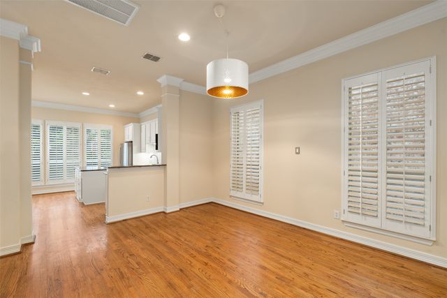 4230 Holland Avenue, Dallas, TX 75219