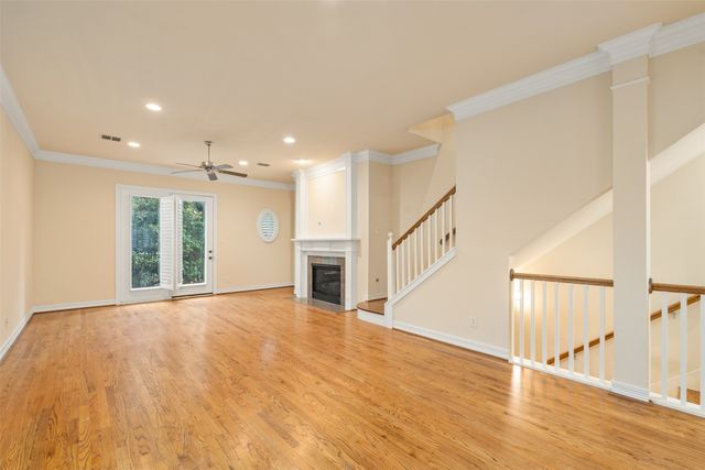 4230 Holland Avenue, Dallas, TX 75219