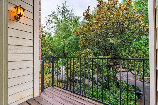 4230 Holland Avenue, Dallas, TX 75219