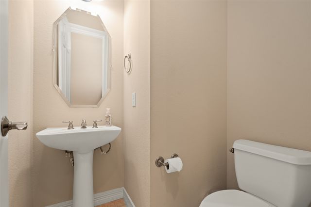 4230 Holland Avenue, Dallas, TX 75219
