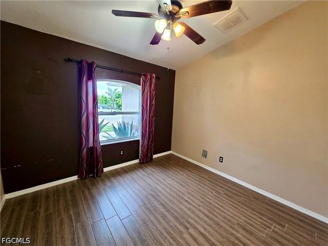 1803 SW 2nd AVE, Cape Coral, FL 33991