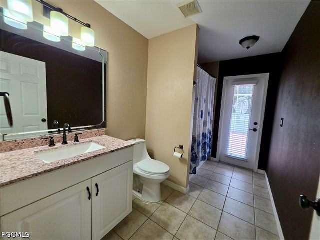 1803 SW 2nd AVE, Cape Coral, FL 33991