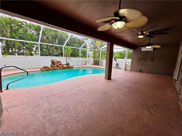1803 SW 2nd AVE, Cape Coral, FL 33991