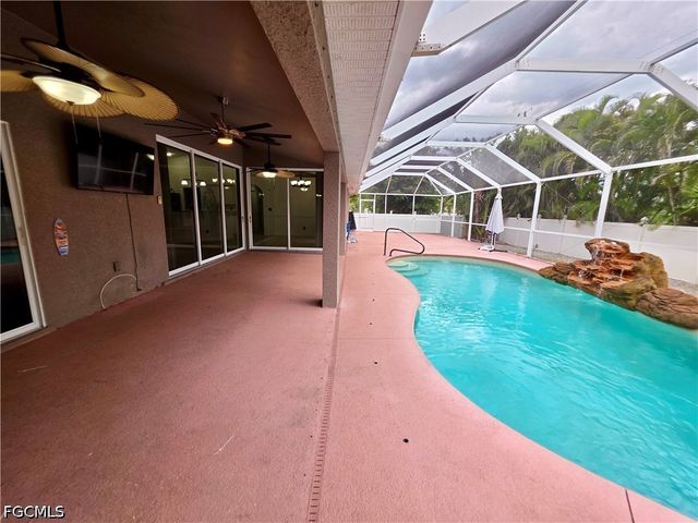 1803 SW 2nd AVE, Cape Coral, FL 33991