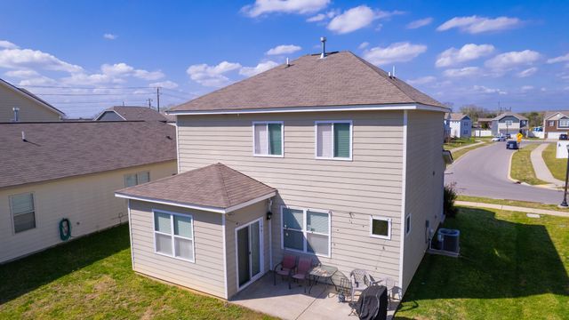 9023 Fenton Rd, Lebanon, TN 37087