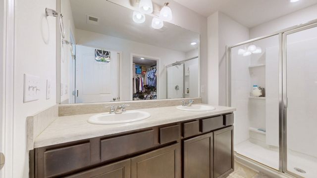 9023 Fenton Rd, Lebanon, TN 37087