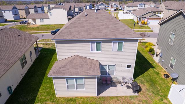 9023 Fenton Rd, Lebanon, TN 37087