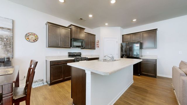 9023 Fenton Rd, Lebanon, TN 37087