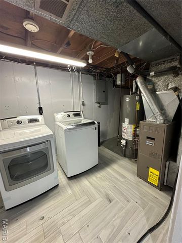 660 Crabapple Lane, Florissant, MO 63031