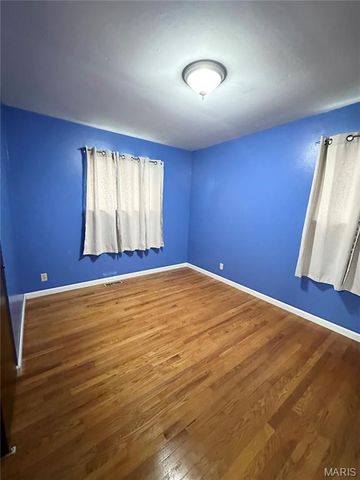 660 Crabapple Lane, Florissant, MO 63031