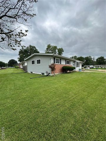 660 Crabapple Lane, Florissant, MO 63031