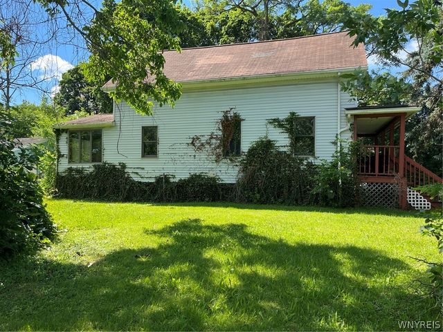 46 Evelyn Street, Gates, NY 14606