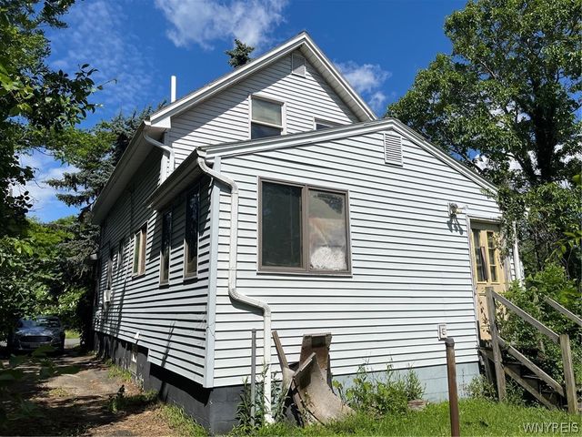 46 Evelyn Street, Gates, NY 14606