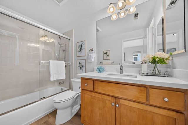 1033 Scotia Terrace 202, Sunnyvale, CA 94089