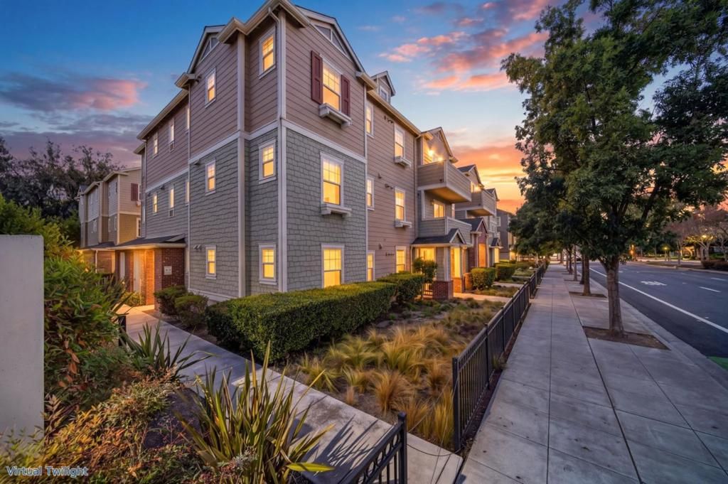 1033 Scotia Terrace 202, Sunnyvale, CA 94089