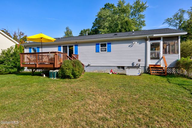 28 Henry Street, Glens Falls, NY 12801
