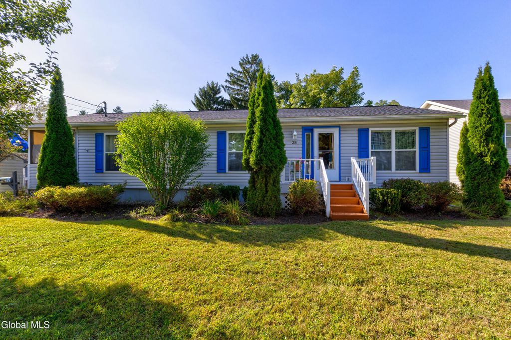 28 Henry Street, Glens Falls, NY 12801