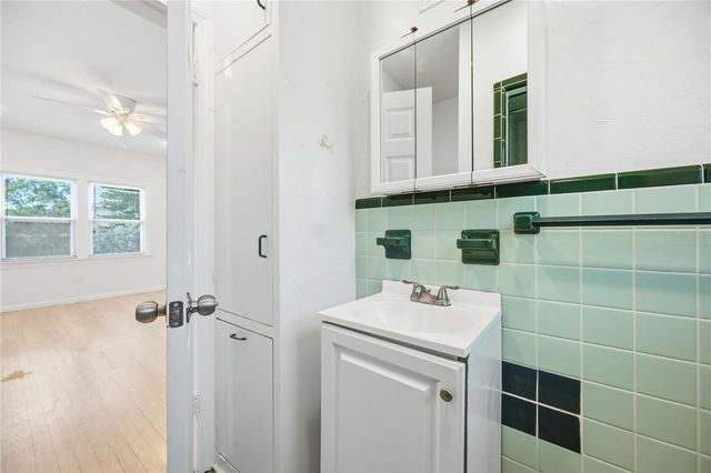 1919 12TH AVENUE W, Bradenton, FL 34205