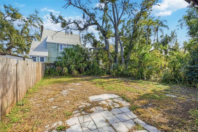 1919 12TH AVENUE W, Bradenton, FL 34205